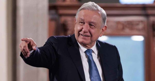 Pone AMLO “pausa” a relación con embajadas de EE.UU. y Canadá