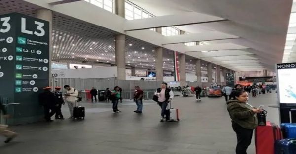 Anuncian recortes para trabajadores de limpieza del Aeropuerto CDMX