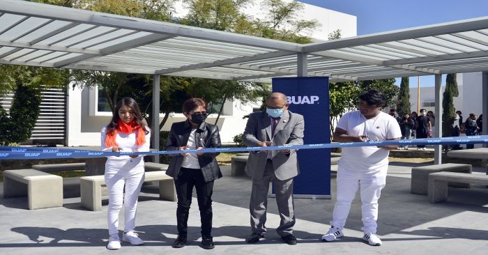 Reconocen consolidación de la Facultad de Medicina Veterinaria y Zootecnia BUAP