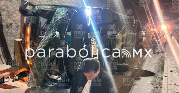 Deja 30 lesionados dej&oacute; volcadura de autob&uacute;s sobre Perif&eacute;rico