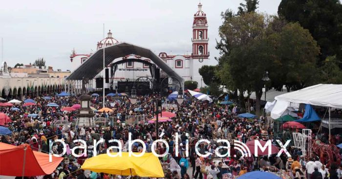 Viven el&nbsp;milenario trueque en Cholula