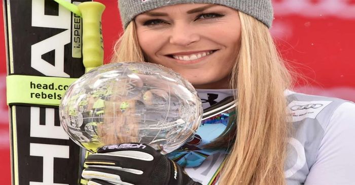 Regresa Lindsey Vonn al esquí alpino y causa sensación