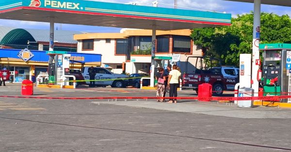 Rafaguean y ultiman a dos hombres en gasolinera de Tepeojuma