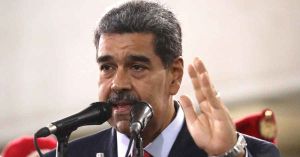 Confisca Estados Unidos avión oficial de Nicolás Maduro