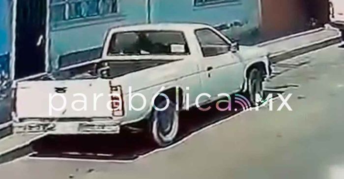 Roban camioneta en Tehuacán en menos de un minuto