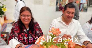 Acompaña Rosario Orozco a Alejandro Armenta en su visita a Tehuacán