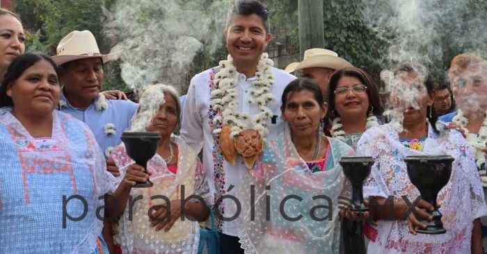 Visita Lalo Rivera Olintla; salud es la petición constante, señala