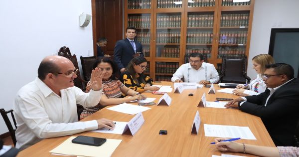 Aprueba Comisión del Congreso exhorto para mejora regulatoria en Instituto Registral y Catastral