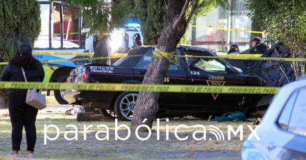 Muere taxista en un choque en el Bulevar 5 de Mayo