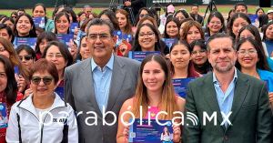 Entregan Pericos, Gobierno y BUAP reconocimientos de la beca Women In