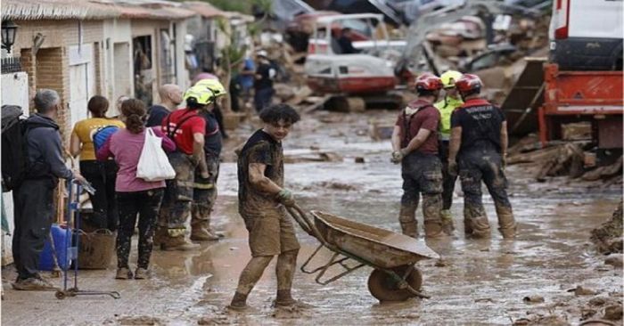 Apoyarán mil soldados a damnificados de Valencia