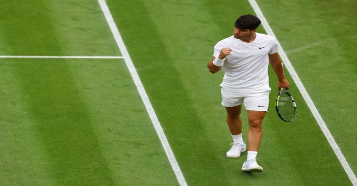 Sigue Alcaraz con gran ritmo en Wimbledon; Medvédev avanza