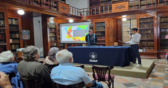 Realizan conferencia en la Biblioteca José María Lafragua de la BUAP