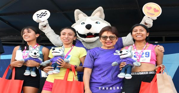 Participaron cientos de universitarios en la Carrera de la Madre Universitaria
