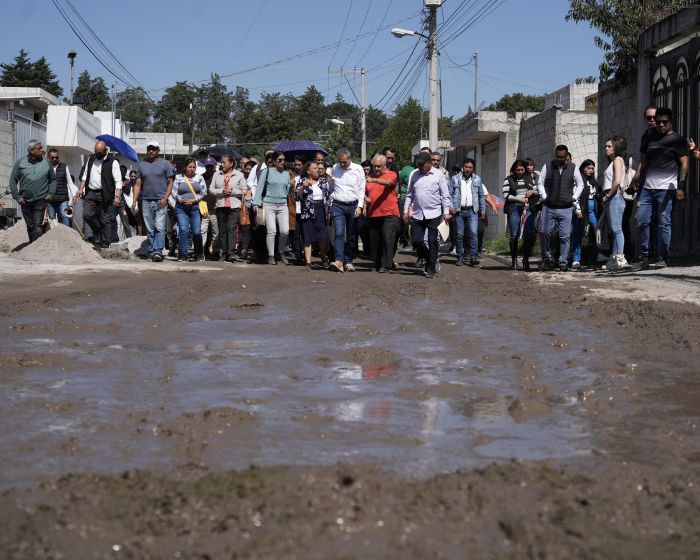 Inicia Pepe Chedraui pavimentación de calles en Amalucan y El Salvador