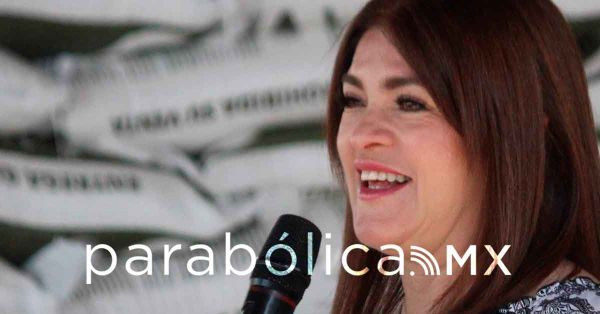 Arranca Bety Sánchez la entrega de fertilizantes en Zacatlán