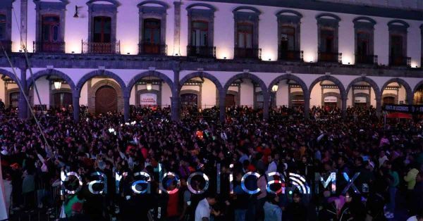 Vive un cierre espectacular la Feria de la Manzana