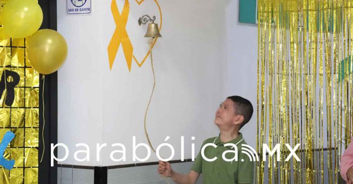 Concluye Héctor N de 10 años, exitosamente su proceso oncológico en el IMSS