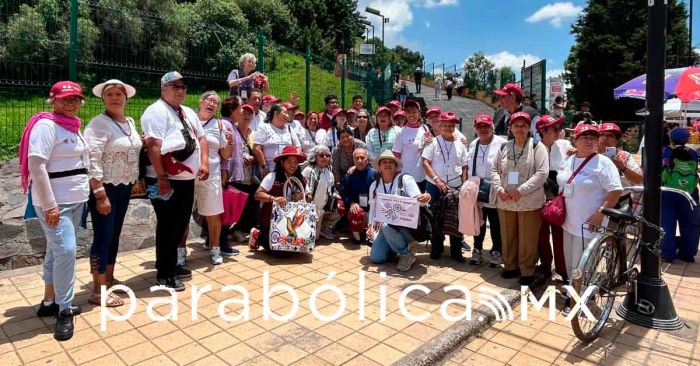 Recibe Gobierno de Cholula a visitantes del programa Colibrí de Plata
