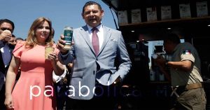 Promueven Armenta y Cecilia Arellano el café poblano