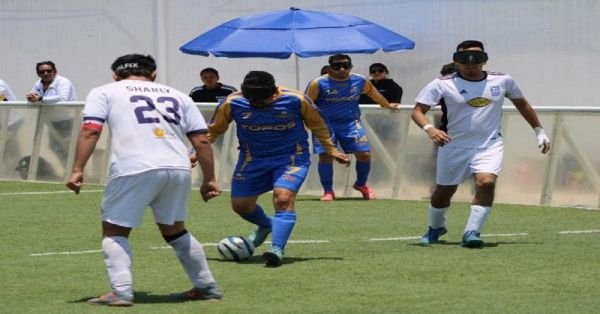 Juega Puebla semifinal nacional de Fútbol 5 para débiles visuales