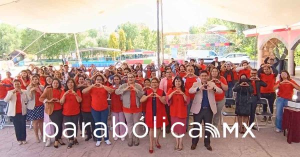 Realizan el foro: "Las Mujeres Podemos Ser Lo Que Queramos Ser" en Cuautlancingo