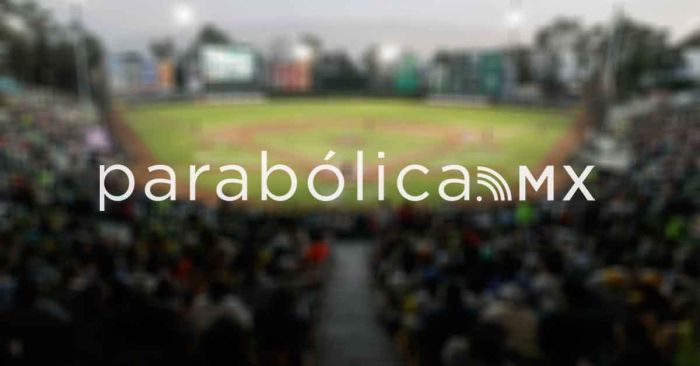 Con el pie derecho