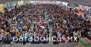 Regalan una tarde de festejos y premios por el Día de las Madres en Cuautlancingo