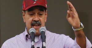 Se burla Maduro de recompensa por su captura