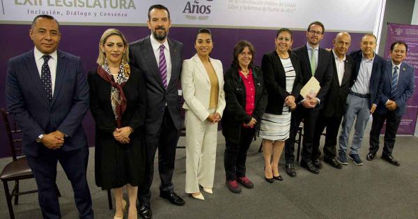 Participa Laura Artemisa en foro sobre constitucionalismo del siglo XXI