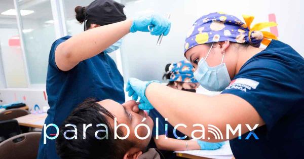 Realizan Jornada de Exodoncia, Profilaxis y Prostodoncia en San Andr&eacute;s Cholula