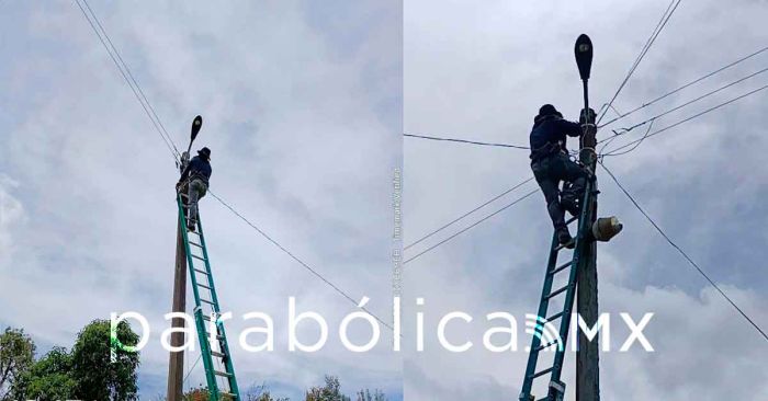 Lleva programa Zacatlán Iluminado servicio de luz a San Miguel, Xoxonacatla y Dos Cerritos