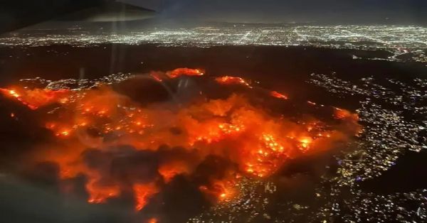Hay 31 muertos por los incendios en Los Ángeles en zonas residenciales