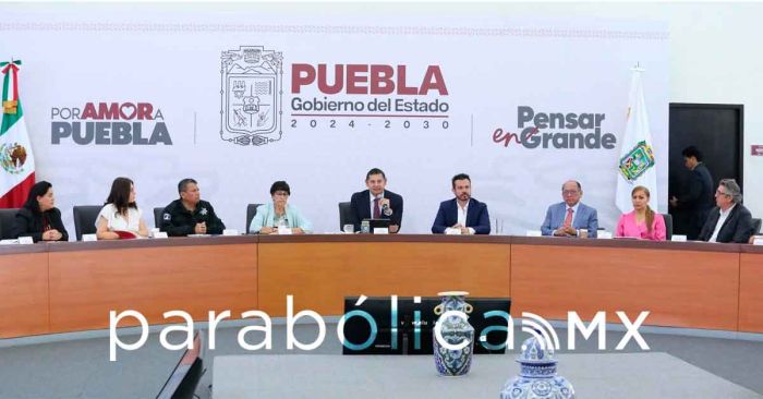 Llama Armenta a alcaldes a no solapar el negocio del transporte irregular