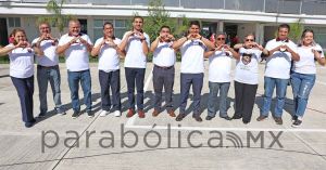 Recibe Omar Muñoz a primera generación del tecnológico CBTIS 300
