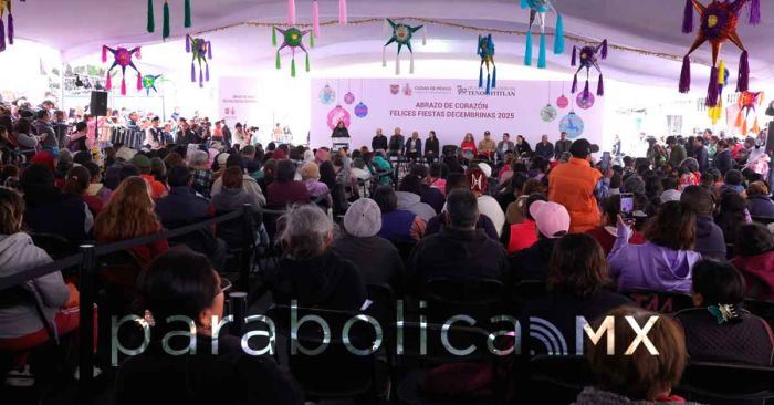 Entrega Clara Brugada apoyos por temporada invernal en CDMX