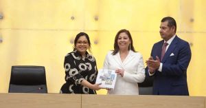 Presenta Laura Artemisa primer informe de la LXII Legislatura