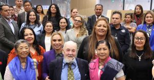 Reconocen en el Congreso a "Cayuqui", impulsor del Festival Huey Atlixc&aacute;yotl