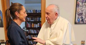 Lamenta Claudia Sheinbaum la muerte del papa Francisco