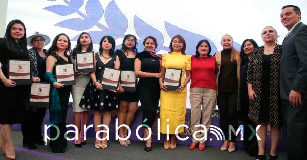 Entrega Gobierno de Puebla el Premio Carmen Serd&aacute;n 2025 a mujeres transformadoras