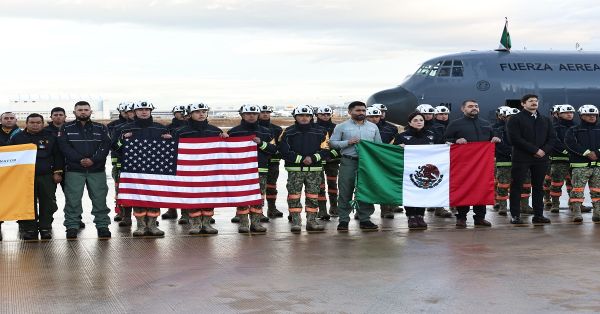 Va rumbo a California un equipo mexicano de ayuda humanitaria