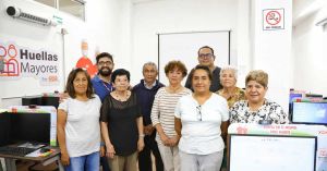 Abre DIF Puebla taller de computación para personas adultas mayores