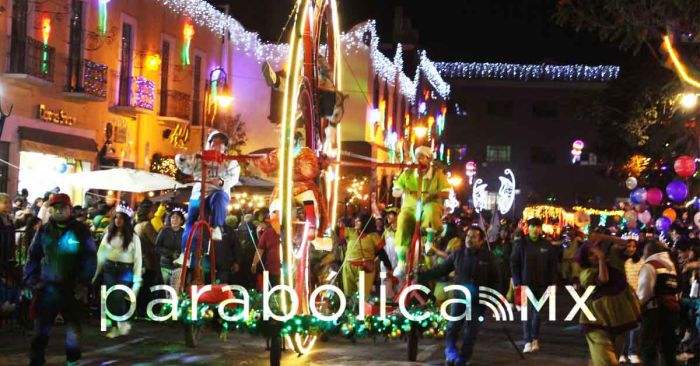 Reciben a Los Reyes Magos con un Desfile en Atlixco