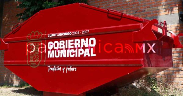 Entregan contenedor de basura en la secundaria Quetzalc&oacute;atl de Cuautlancingo