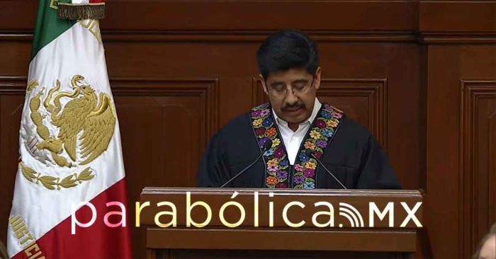 Promete Hugo Aguilar ajustar salarios en la Corte; fustiga elitismo y privilegios