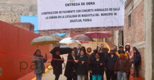 Agradecen vecinos de Zacatl&aacute;n la rehabilitaci&oacute;n de la calle La Ca&ntilde;ada