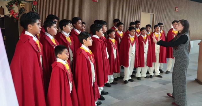 Se presenta Coro Navideño en el Congreso del Estado