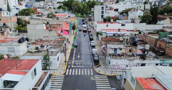 Entrega Pepe Chedraui mantenimiento en calles de Santa Cruz los Ángeles y Belisario Domínguez