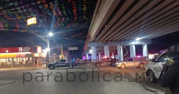Emboscan y asesinan a tres polic&iacute;as municipales en Huixcolotla
