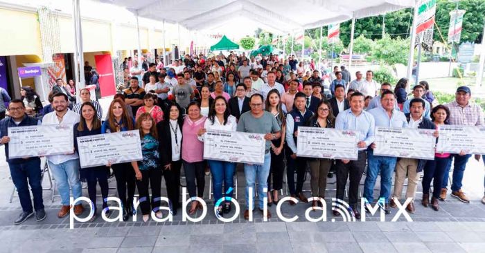 Respalda Lupita Cuautle oficios y saberes comunitarios
